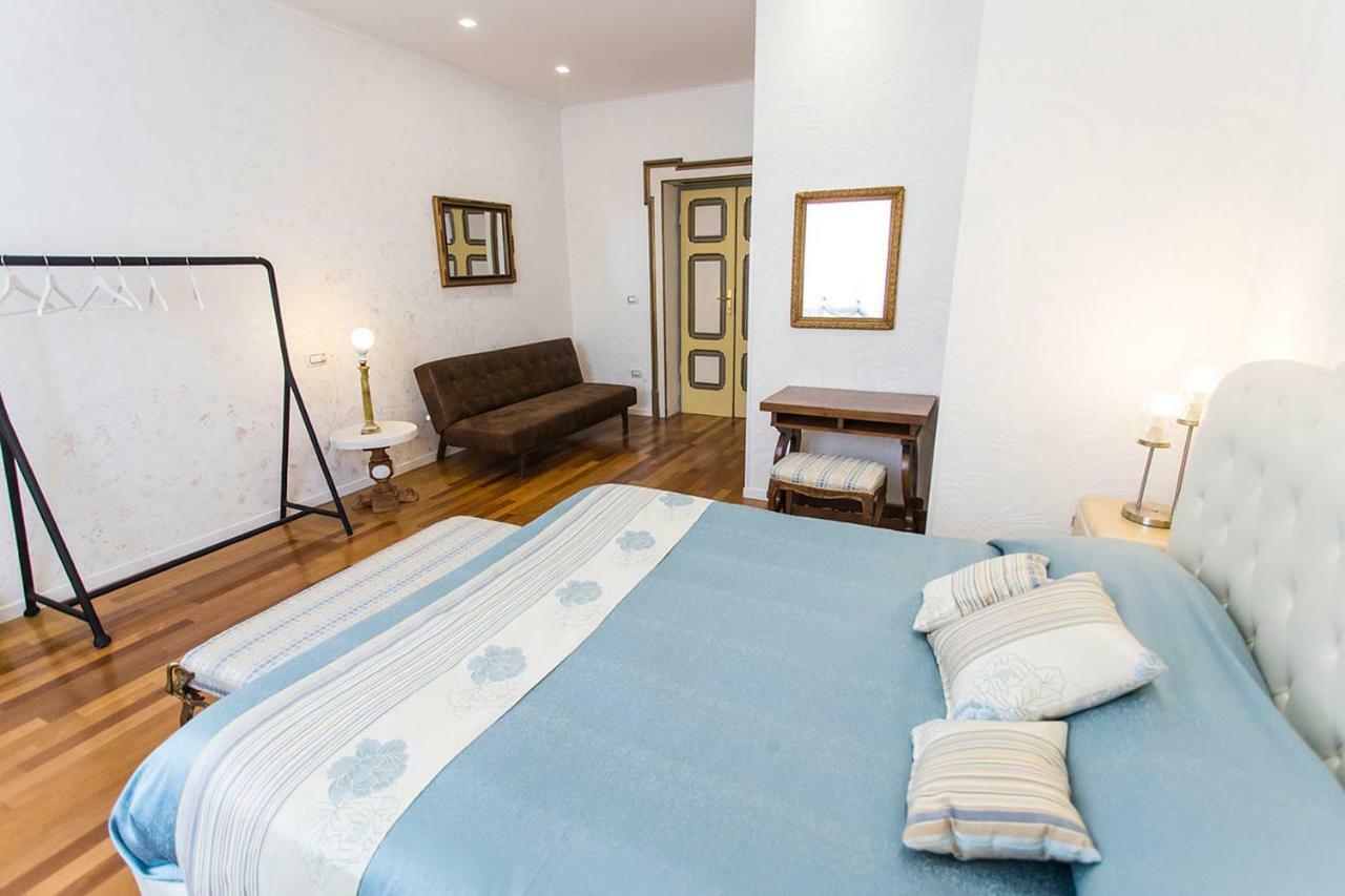 Garibaldi33 Hotel อาเวซซาโน ภายนอก รูปภาพ